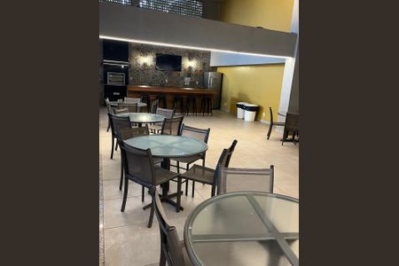 Apartamento à venda com 73m², 2 quartos e 2 vagas Apartamento à venda com 73m², 2 quartos e 2 vagasÁrea comum - Salão de festas