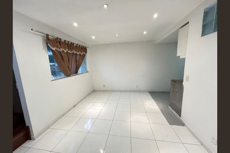 Casa para alugar com 195m², 4 quartos e 1 vagaSala 2