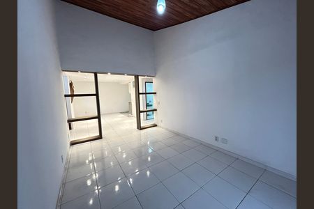 Casa para alugar com 195m², 4 quartos e 1 vagaSala