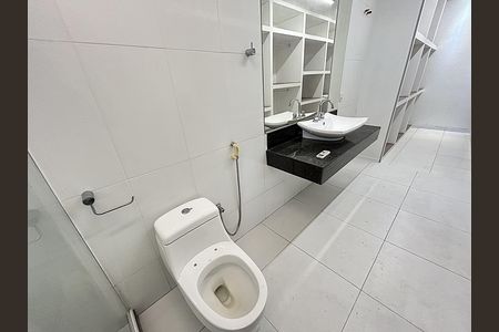 Casa para alugar com 195m², 4 quartos e 1 vagaBanheiro do quarto 3 - Suíte