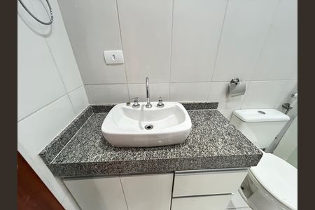 Casa para alugar com 195m², 4 quartos e 1 vagaBanheiro Social