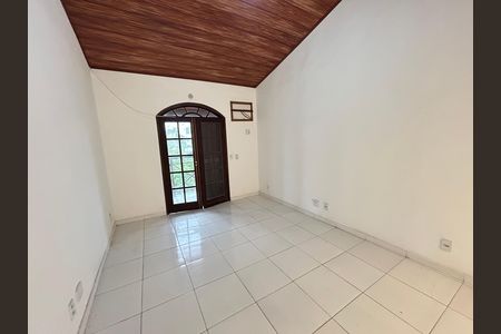 Casa para alugar com 195m², 4 quartos e 1 vagaSala
