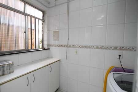 Apartamento para alugar com 70m², 3 quartos e 1 vagaÁrea de Serviço