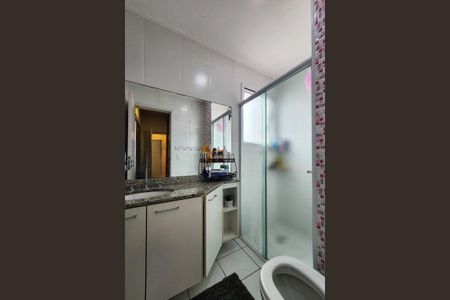Apartamento para alugar com 96m², 3 quartos e 2 vagas Apartamento para alugar com 96m², 3 quartos e 2 vagasBanheiro