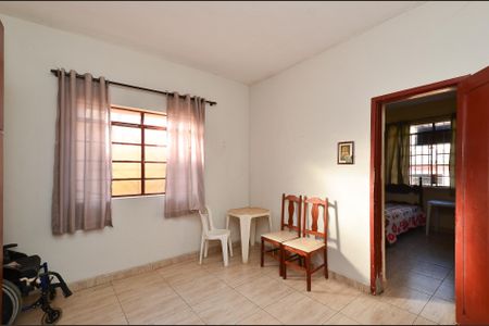 Casa à venda com 450m², 3 quartos e 6 vagasQuarto 2