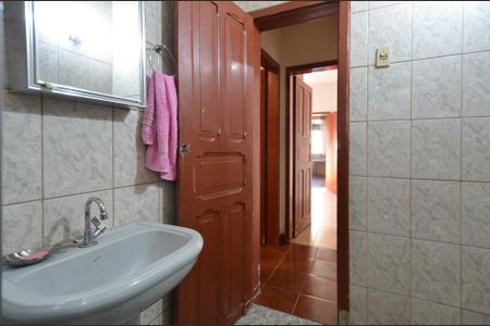 Casa à venda com 450m², 3 quartos e 6 vagasBanheiro 