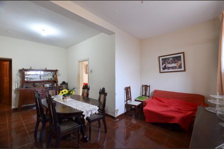 Casa à venda com 450m², 3 quartos e 6 vagasSala de Jantar