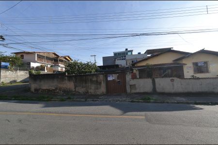 Casa à venda com 450m², 3 quartos e 6 vagasFachada
