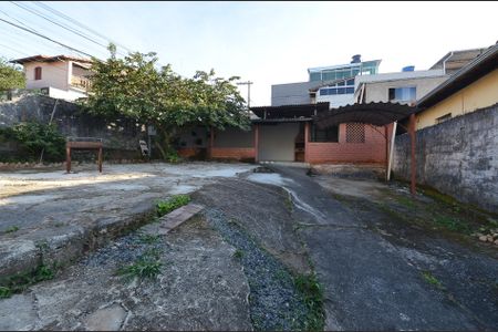 Casa à venda com 450m², 3 quartos e 6 vagasGaragem