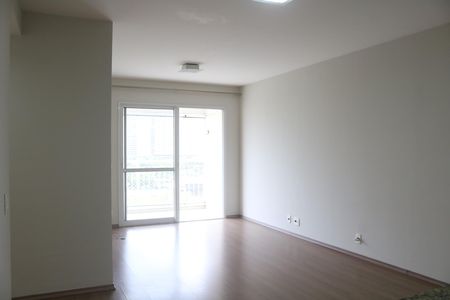 Apartamento para alugar com 77m², 3 quartos e 2 vagasSala