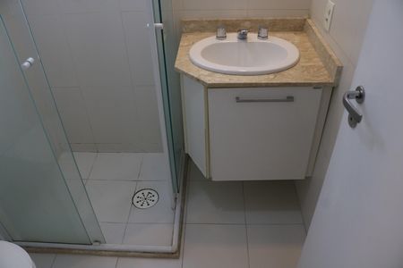 Apartamento para alugar com 77m², 3 quartos e 2 vagasBanheiro 1