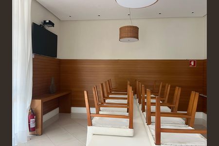 Apartamento para alugar com 77m², 3 quartos e 2 vagas Apartamento para alugar com 77m², 3 quartos e 2 vagasÁrea comum - Salão de festas
