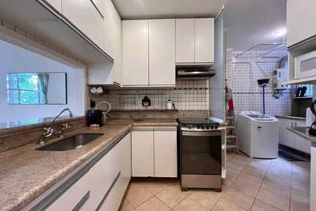 Apartamento para alugar com 104m², 2 quartos e sem vaga Apartamento para alugar com 104m², 2 quartos e sem vagaCozinha