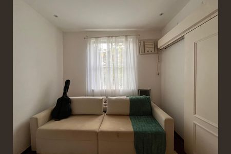 Apartamento para alugar com 104m², 2 quartos e sem vaga Apartamento para alugar com 104m², 2 quartos e sem vagaSala de TV