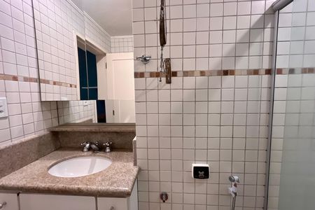 Apartamento para alugar com 104m², 2 quartos e sem vaga Apartamento para alugar com 104m², 2 quartos e sem vagaBanheiro da Suíte