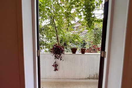 Apartamento para alugar com 104m², 2 quartos e sem vaga Apartamento para alugar com 104m², 2 quartos e sem vagaVaranda da suíte