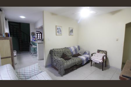 Casa de condomínio para alugar com 220m², 4 quartos e 2 vagasSala 1