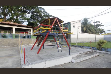 Casa de condomínio para alugar com 220m², 4 quartos e 2 vagasÁrea comum - Playground