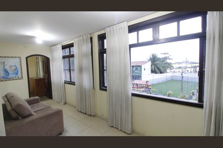 Casa de condomínio para alugar com 220m², 4 quartos e 2 vagasSala 2