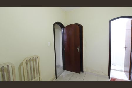 Casa de condomínio para alugar com 220m², 4 quartos e 2 vagasSuíte 1