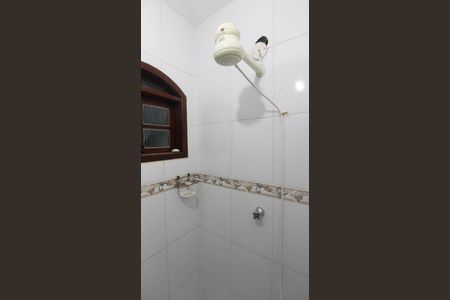 Casa de condomínio para alugar com 220m², 4 quartos e 2 vagasBanheiro da Suíte 2