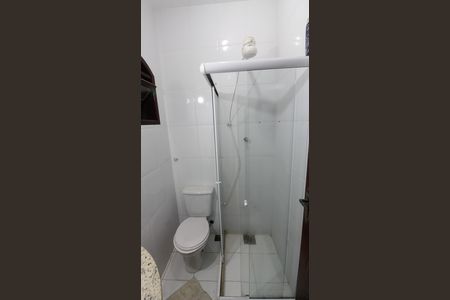 Casa de condomínio para alugar com 220m², 4 quartos e 2 vagasBanheiro da Suíte 1