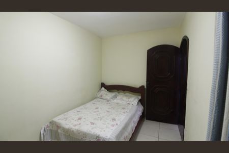 Casa de condomínio para alugar com 220m², 4 quartos e 2 vagasQuarto