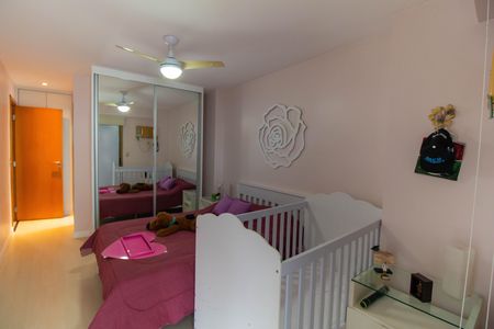 Apartamento à venda com 190m², 4 quartos e 2 vagas Apartamento à venda com 190m², 4 quartos e 2 vagas Suíte 3