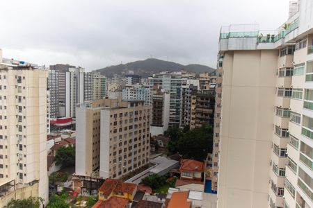 Apartamento à venda com 190m², 4 quartos e 2 vagas Apartamento à venda com 190m², 4 quartos e 2 vagasVista da Sala