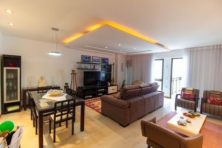 Sala de apartamento à venda com 4 quartos, 190m² em Icaraí, Niterói