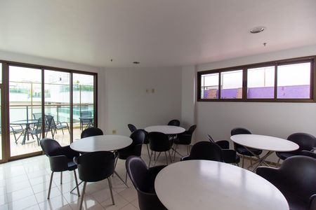 Apartamento à venda com 190m², 4 quartos e 2 vagas Apartamento à venda com 190m², 4 quartos e 2 vagasÁrea comum