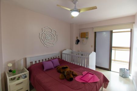 Apartamento à venda com 190m², 4 quartos e 2 vagas Apartamento à venda com 190m², 4 quartos e 2 vagasSuíte 3