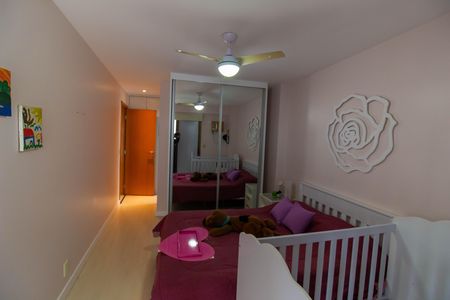  Suíte 3 de apartamento à venda com 4 quartos, 190m² em Icaraí, Niterói