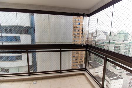 Apartamento à venda com 190m², 4 quartos e 2 vagas Apartamento à venda com 190m², 4 quartos e 2 vagasVista da Suíte