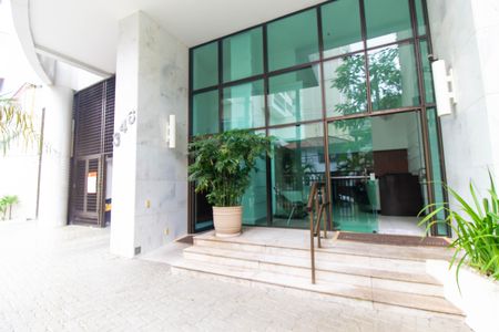 Apartamento à venda com 190m², 4 quartos e 2 vagas Apartamento à venda com 190m², 4 quartos e 2 vagasÁrea comum