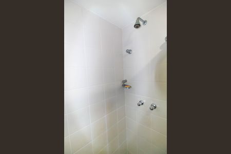 Apartamento à venda com 190m², 4 quartos e 2 vagas Apartamento à venda com 190m², 4 quartos e 2 vagasBanheiro da Suíte 1