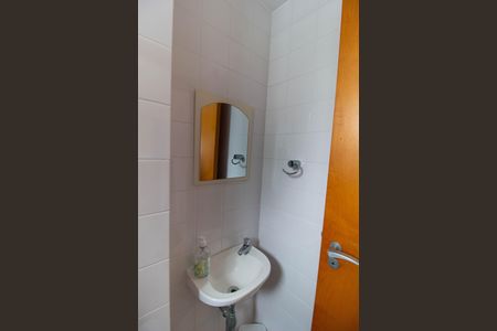 Apartamento à venda com 190m², 4 quartos e 2 vagas Apartamento à venda com 190m², 4 quartos e 2 vagasBanheiro de serviço