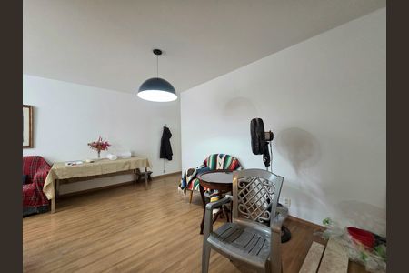 Apartamento para alugar com 80m², 2 quartos e 1 vagaSala