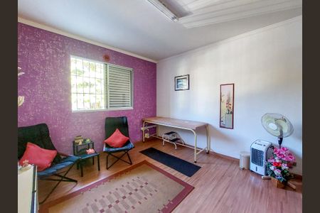 Casa para alugar com 165m², 3 quartos e 2 vagas Casa para alugar com 165m², 3 quartos e 2 vagasQuarto 1