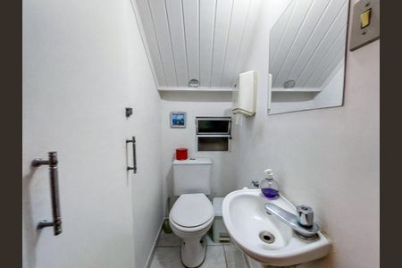 Casa para alugar com 165m², 3 quartos e 2 vagas Casa para alugar com 165m², 3 quartos e 2 vagasLavabo