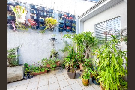 Casa para alugar com 165m², 3 quartos e 2 vagas Casa para alugar com 165m², 3 quartos e 2 vagasQuintal