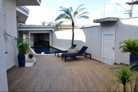 Casa Mobiliada - Quintal de casa para alugar com 3 quartos, 420m² em City América, São Paulo