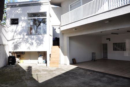 Casa Mobiliada - Garagem de casa para alugar com 3 quartos, 420m² em City América, São Paulo