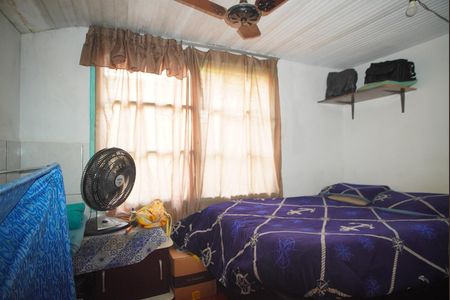 Casa à venda com 299m², 2 quartos e 2 vagasSuíte