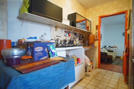 Casa à venda com 299m², 2 quartos e 2 vagasCozinha