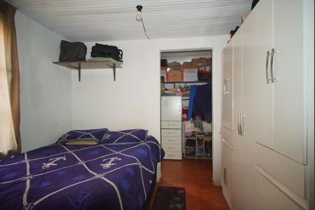 Casa à venda com 299m², 2 quartos e 2 vagasSuíte