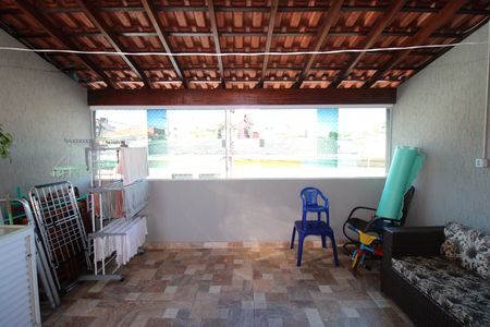 Casa à venda com 98m², 3 quartos e 2 vagasÁrea de Serviço