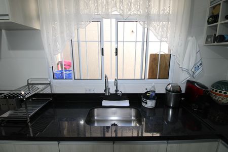 Casa à venda com 98m², 3 quartos e 2 vagasCozinha