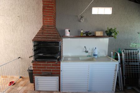 Casa à venda com 98m², 3 quartos e 2 vagasÁrea de Serviço