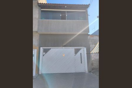 Casa à venda com 98m², 3 quartos e 2 vagasFachada